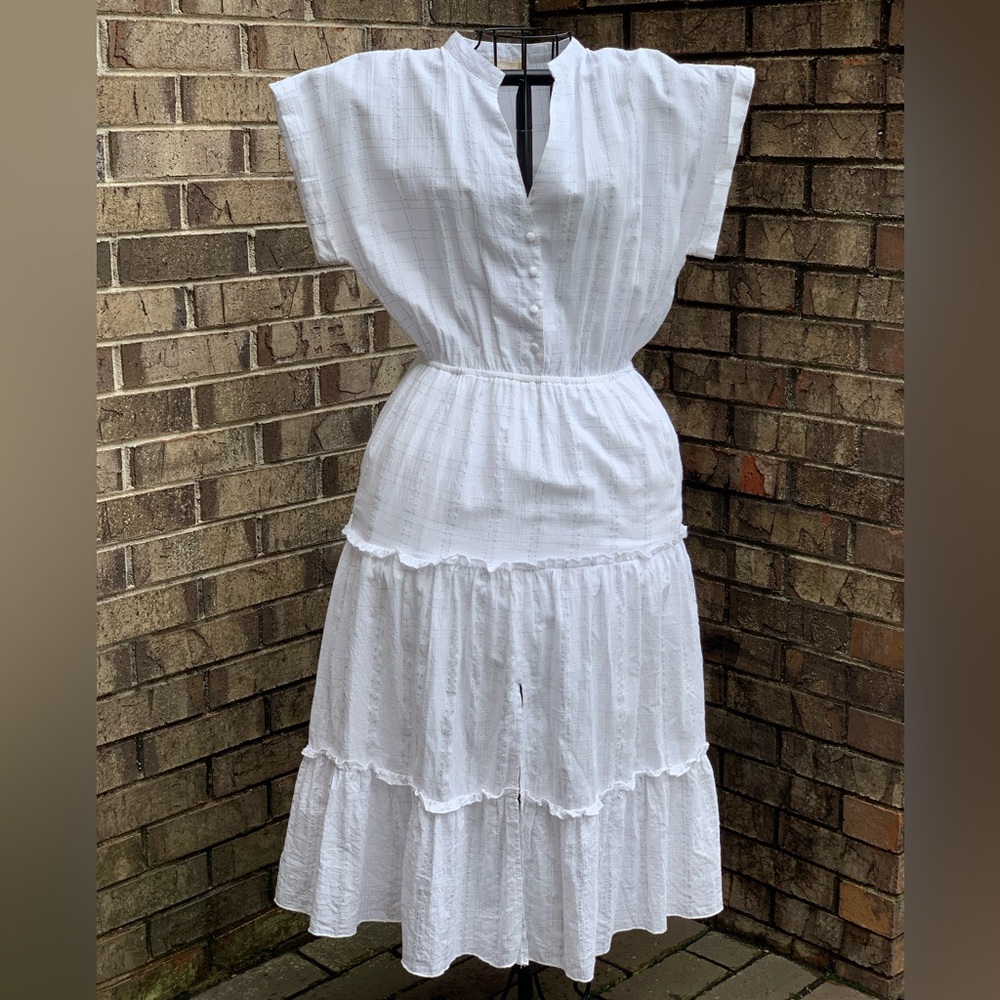 Elegant White Midi Dress - Picture 6 of 6